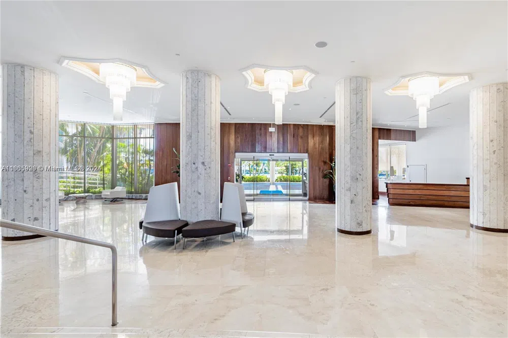 5161 Collins Ave #405 Miami Beach, FL 33140
