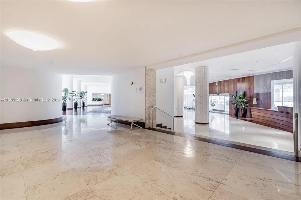 5161 Collins Ave #405 Miami Beach, FL 33140