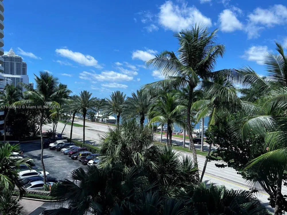 5161 Collins Ave #505 Miami Beach, FL 33140