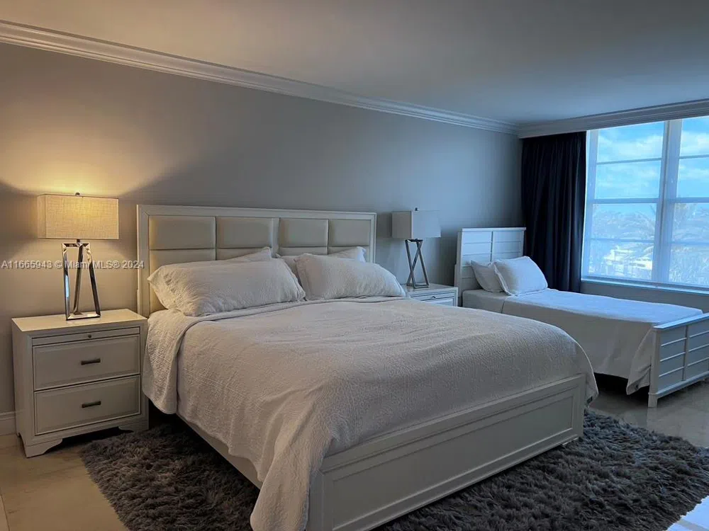 5161 Collins Ave #505 Miami Beach, FL 33140