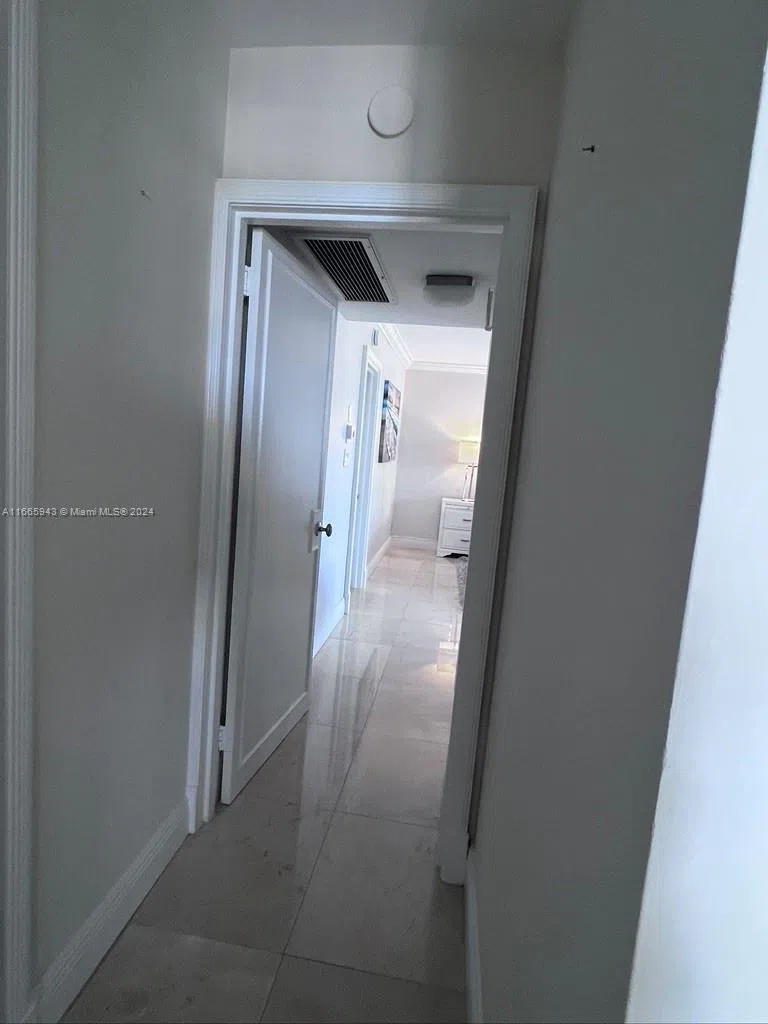 5161 Collins Ave #505 Miami Beach, FL 33140