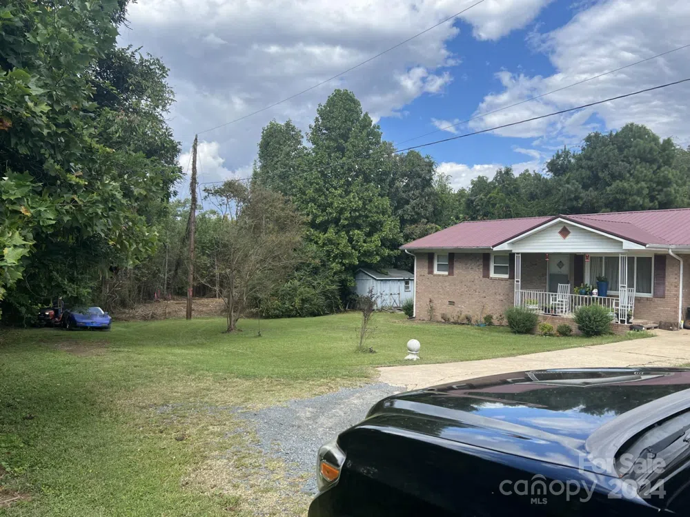 00 Maplewood Lane New London, NC 28127