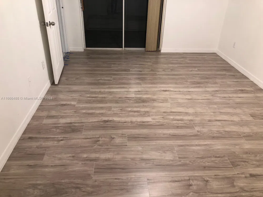 435 NE 210th Cir Ter #103-23 Miami, FL 33179