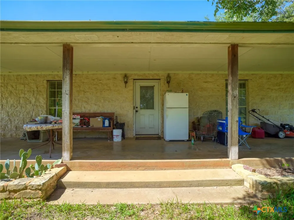294 Lois Lane Paige, TX 78659