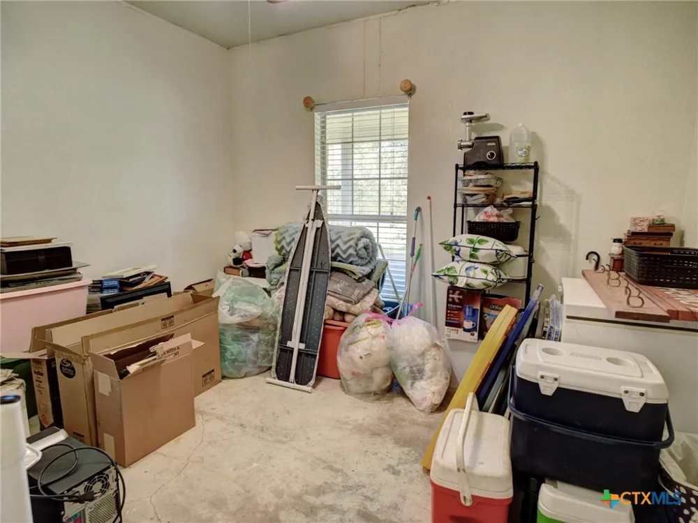 294 Lois Lane Paige, TX 78659