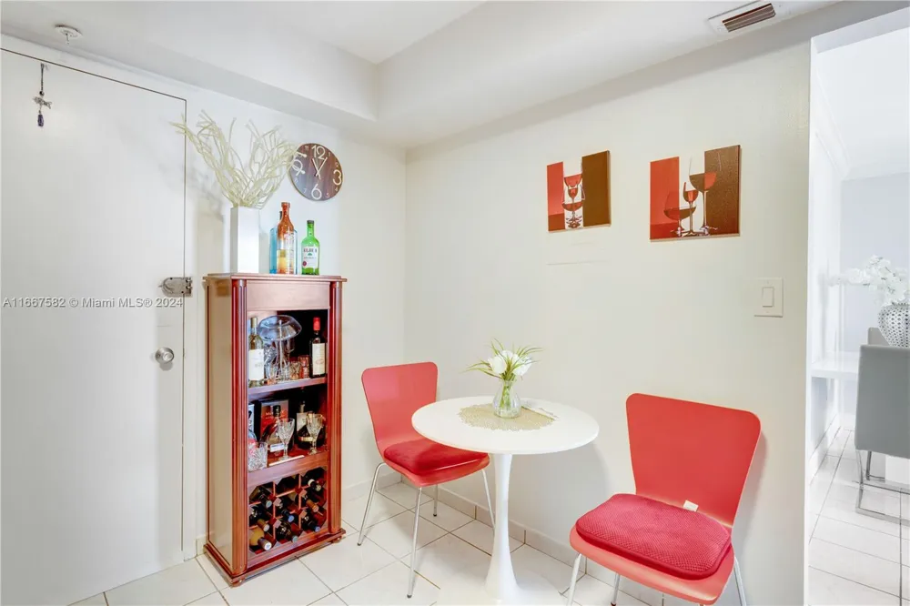 2750 NE 183rd St #1910 Aventura, FL 33160