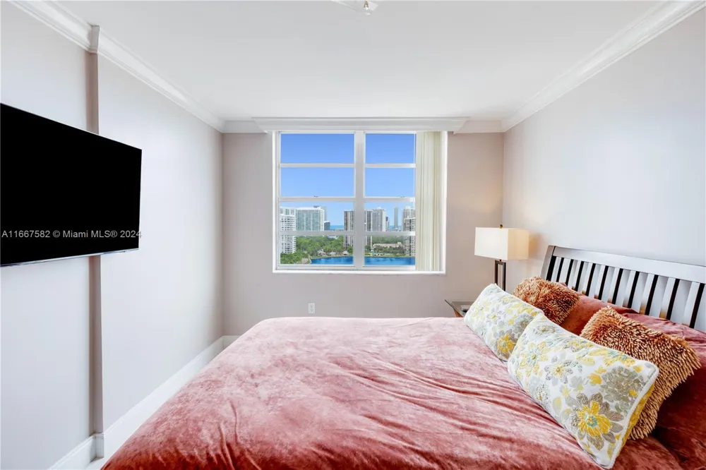 2750 NE 183rd St #1910 Aventura, FL 33160