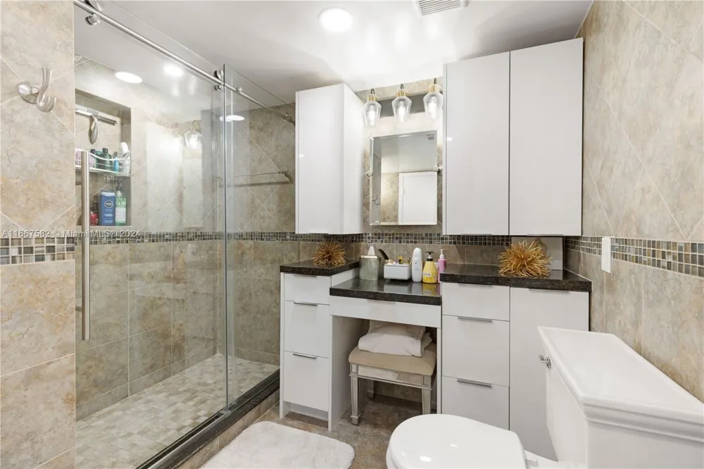 2750 NE 183rd St #1910 Aventura, FL 33160