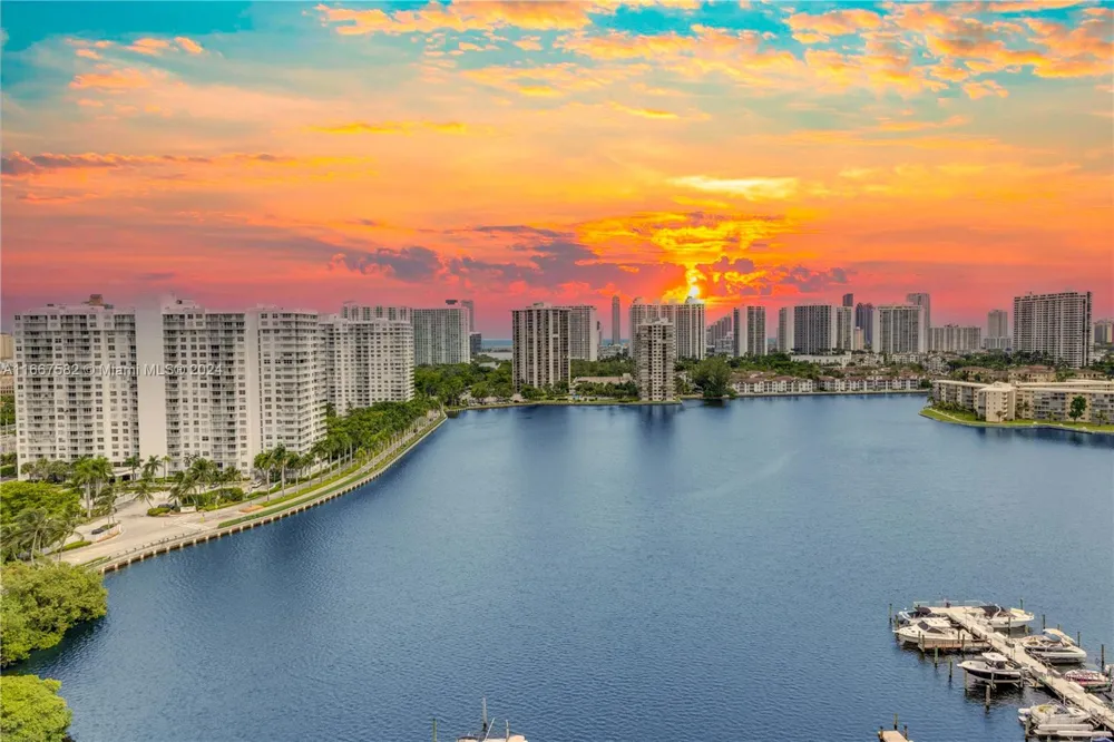 2750 NE 183rd St #1910 Aventura, FL 33160