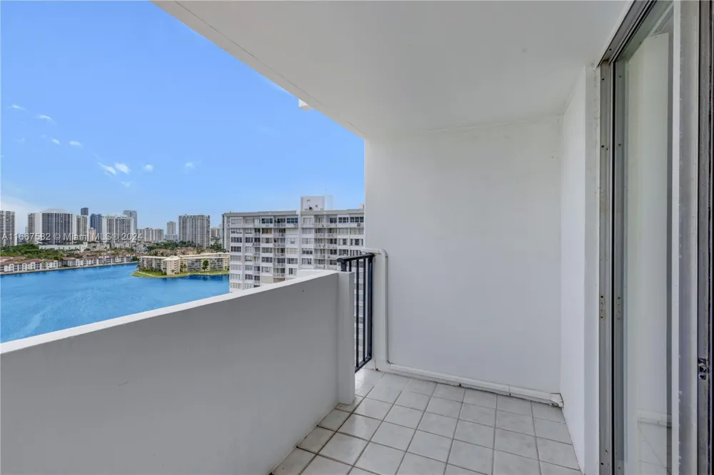2750 NE 183rd St #1910 Aventura, FL 33160