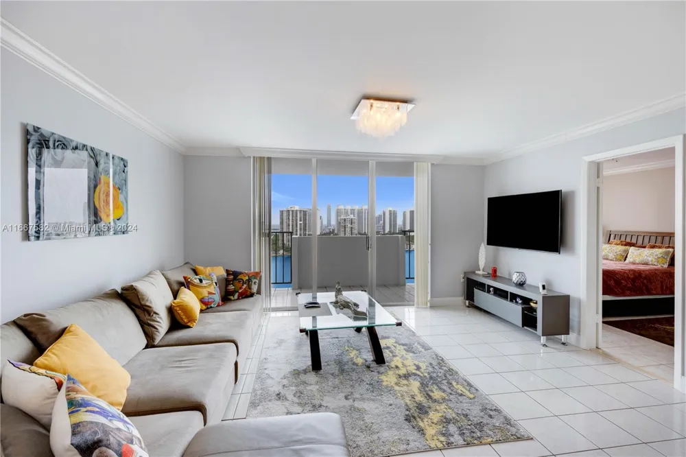 2750 NE 183rd St #1910 Aventura, FL 33160