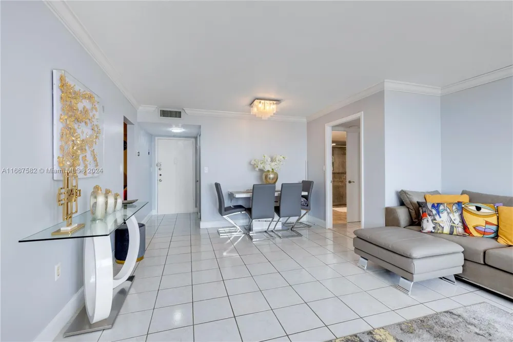 2750 NE 183rd St #1910 Aventura, FL 33160