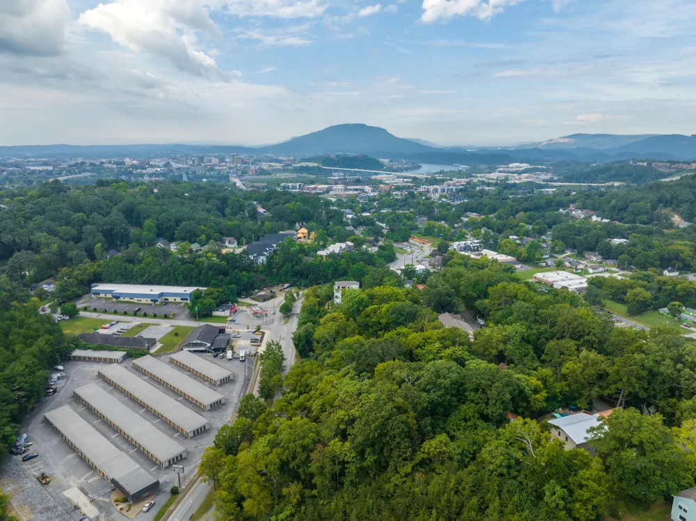 917 Dallas Road Chattanooga, TN 37405