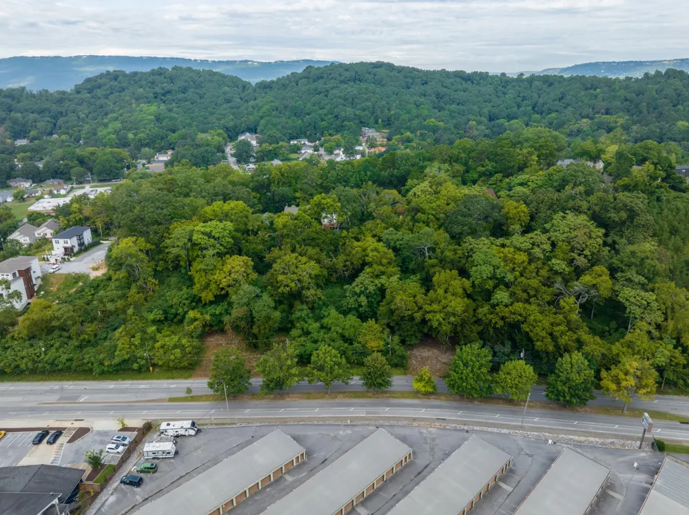 917 Dallas Road Chattanooga, TN 37405