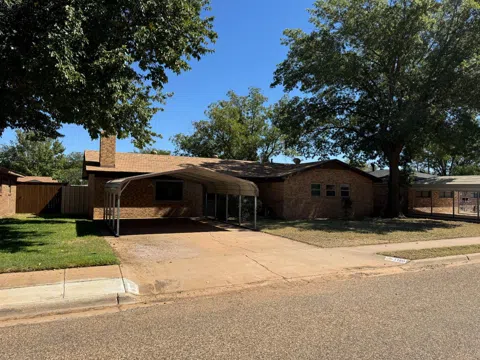 1110 S Pecos