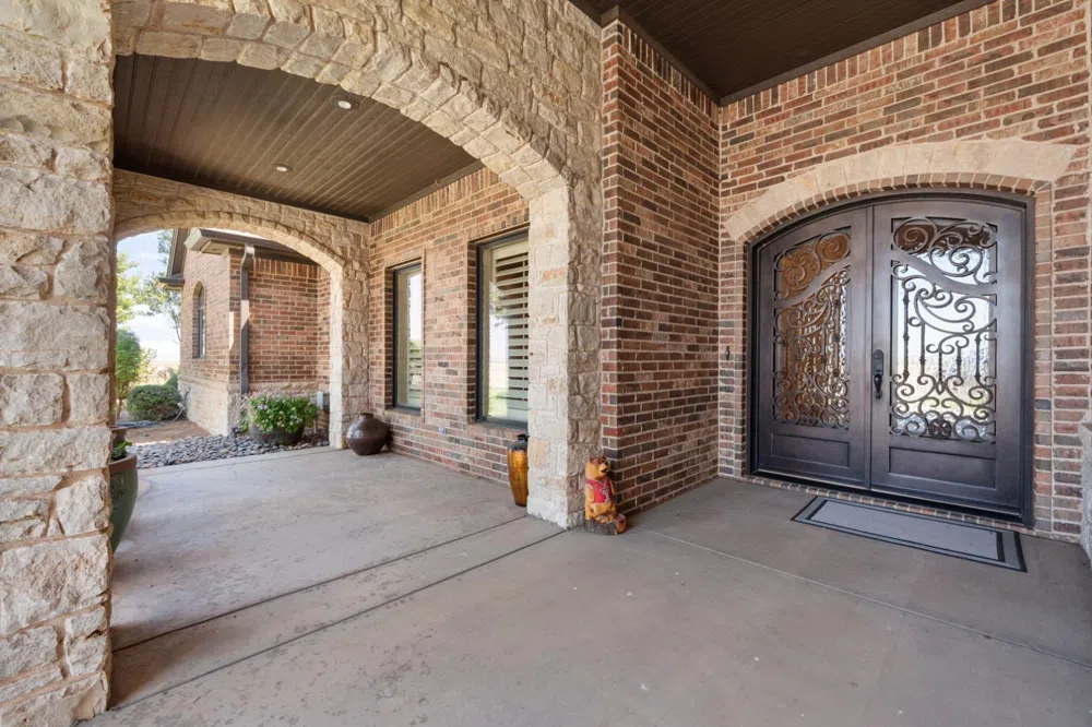 3180 N US Highway 385 Levelland, TX 79336