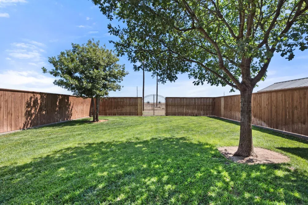3180 N US Highway 385 Levelland, TX 79336
