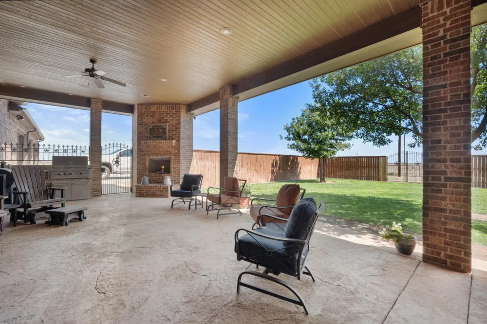 3180 N US Highway 385 Levelland, TX 79336