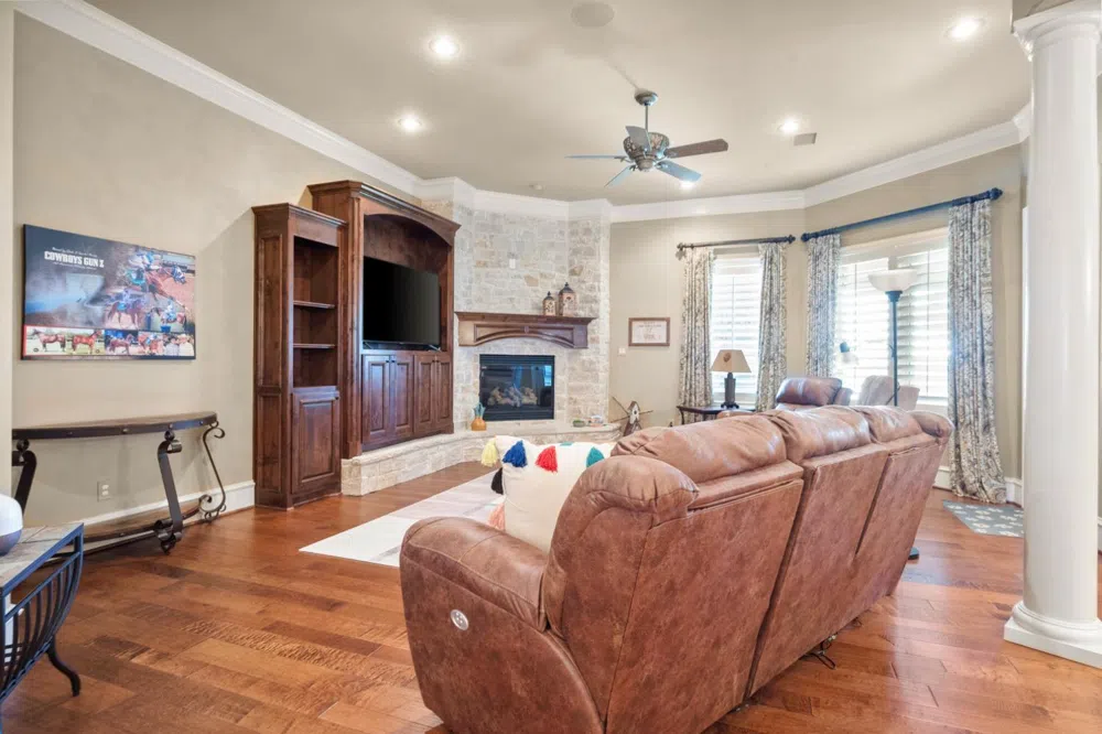 3180 N US Highway 385 Levelland, TX 79336