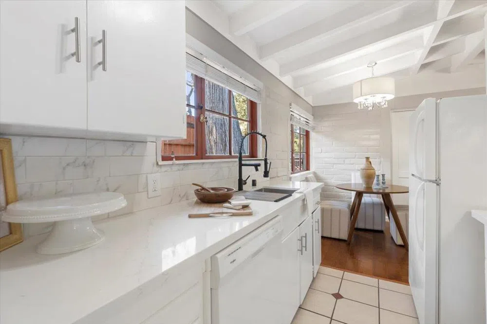 244 Grove Acre Avenue Pacific Grove, CA 93950