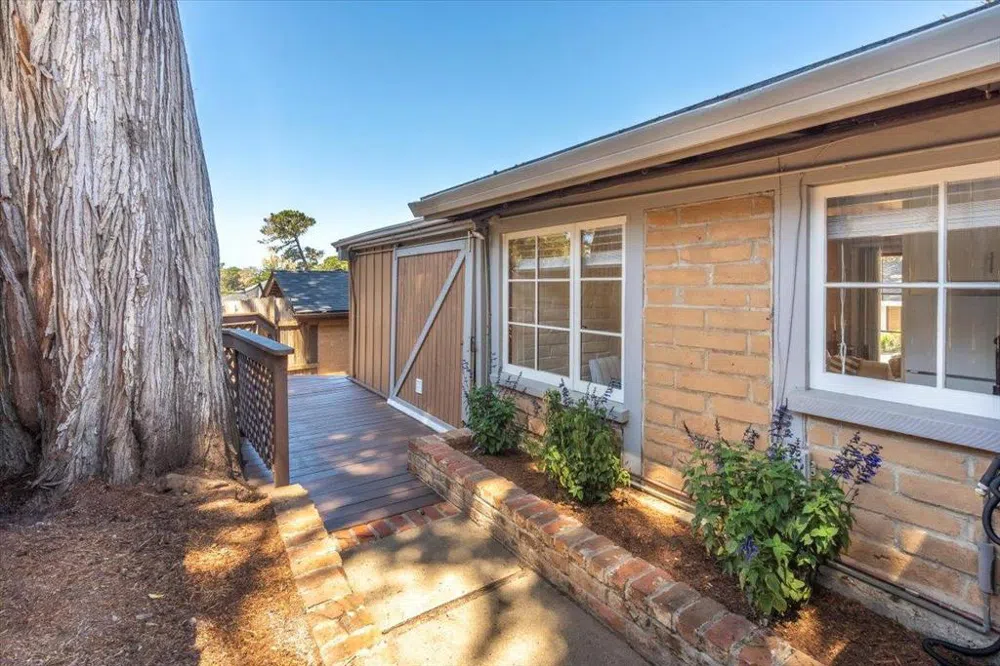 244 Grove Acre Avenue Pacific Grove, CA 93950