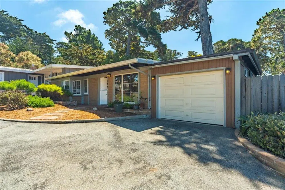 244 Grove Acre Avenue Pacific Grove, CA 93950