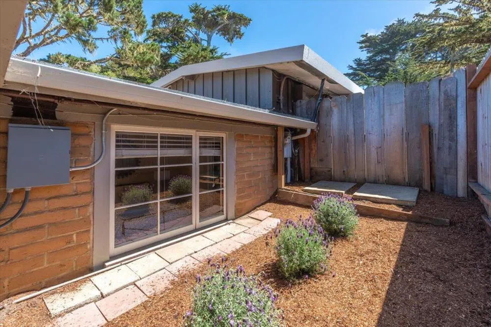 244 Grove Acre Avenue Pacific Grove, CA 93950
