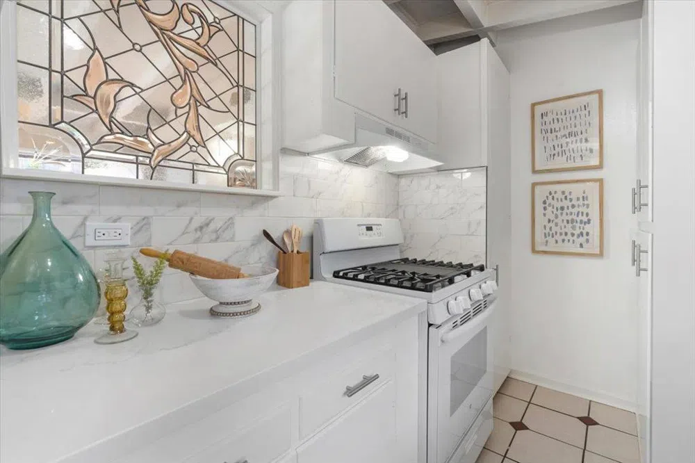 244 Grove Acre Avenue Pacific Grove, CA 93950
