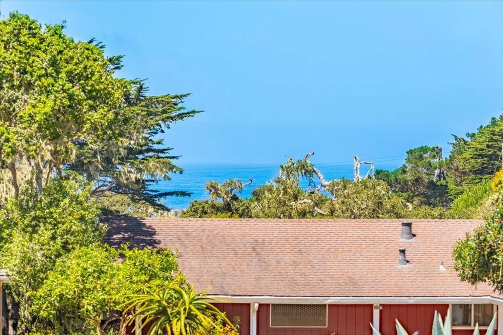244 Grove Acre Avenue Pacific Grove, CA 93950