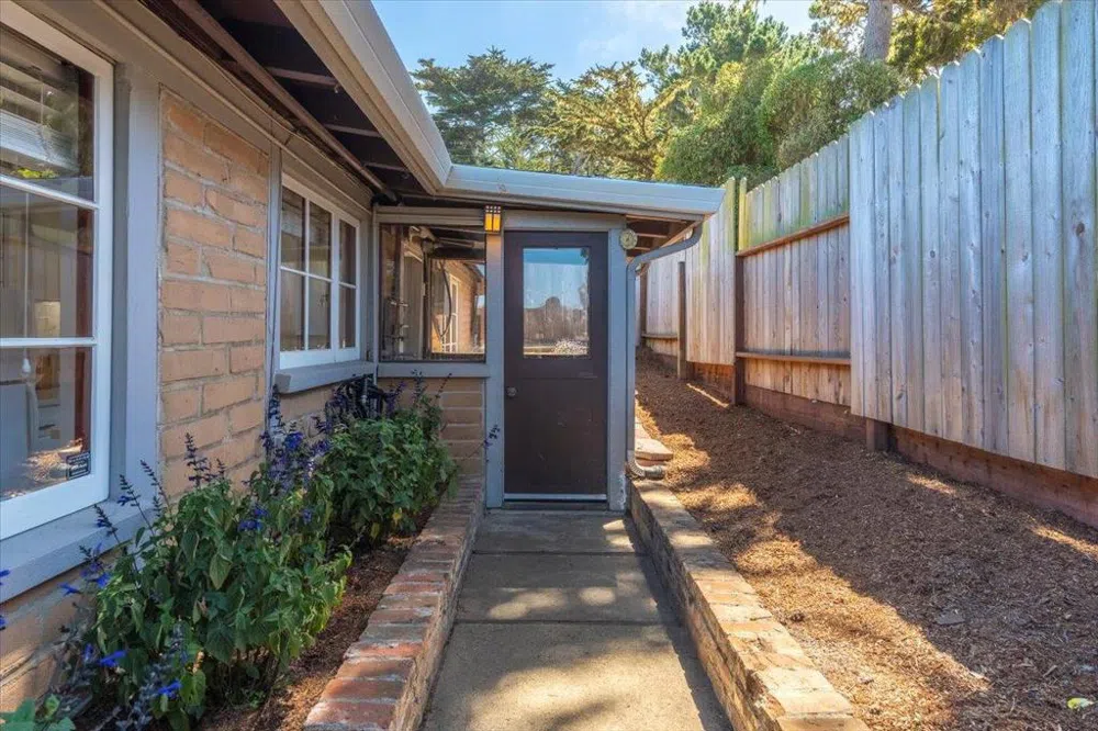 244 Grove Acre Avenue Pacific Grove, CA 93950