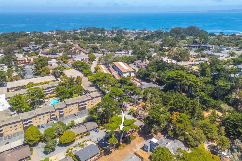244 Grove Acre Avenue Pacific Grove, CA 93950