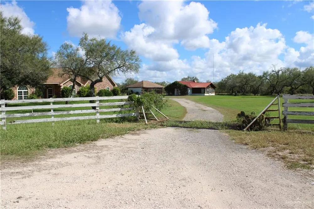 375 W CR 401 ROAD Falfurrias, TX 78355