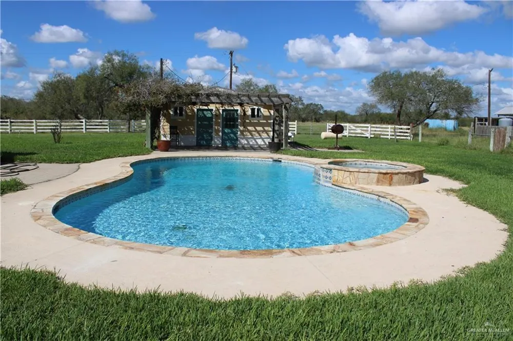 375 W CR 401 ROAD Falfurrias, TX 78355