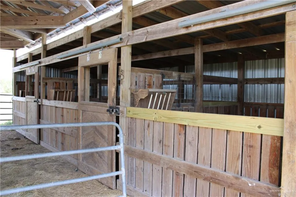 375 W CR 401 ROAD Falfurrias, TX 78355