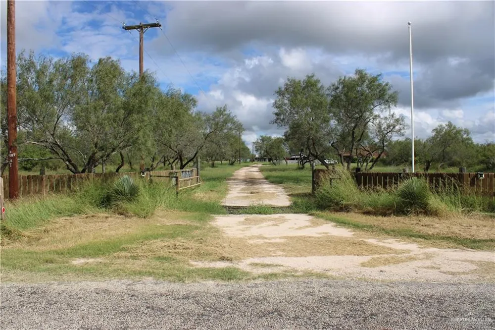375 W CR 401 ROAD Falfurrias, TX 78355