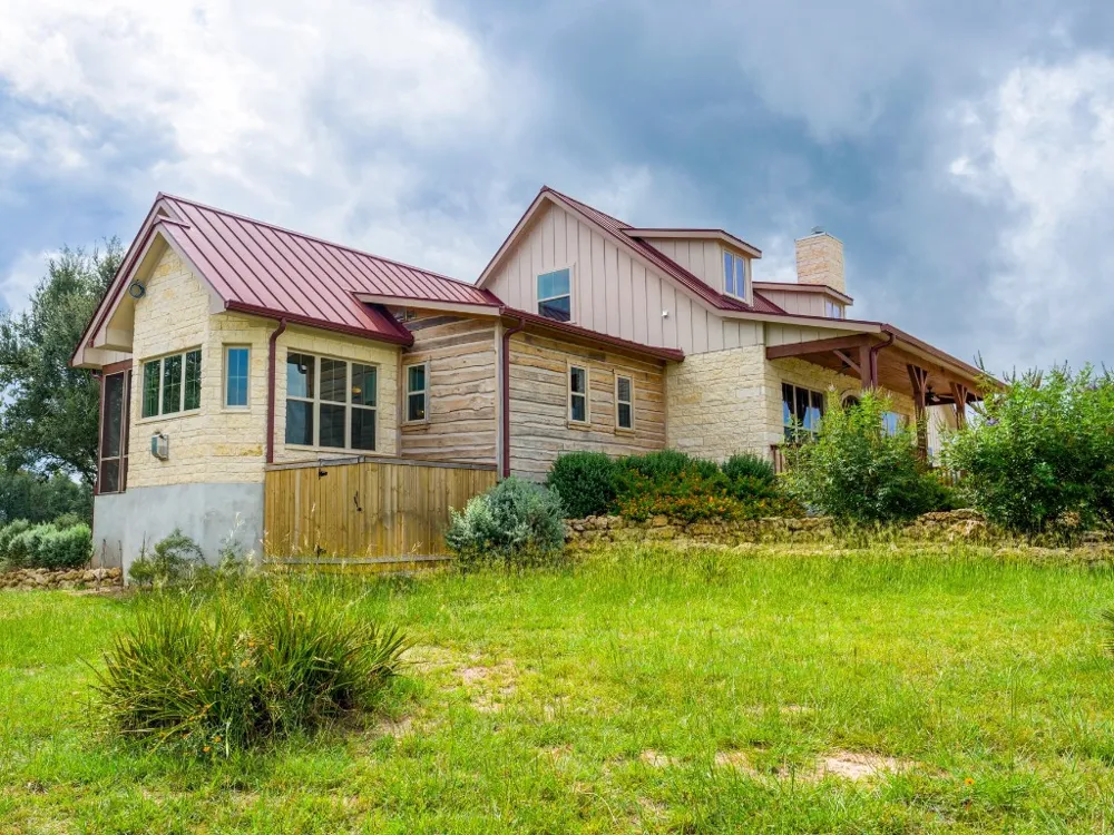 529 Vista Ridge Round Mountain, TX 78663