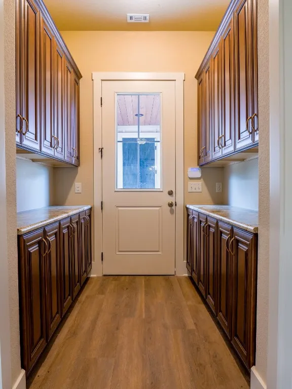 529 Vista Ridge Round Mountain, TX 78663