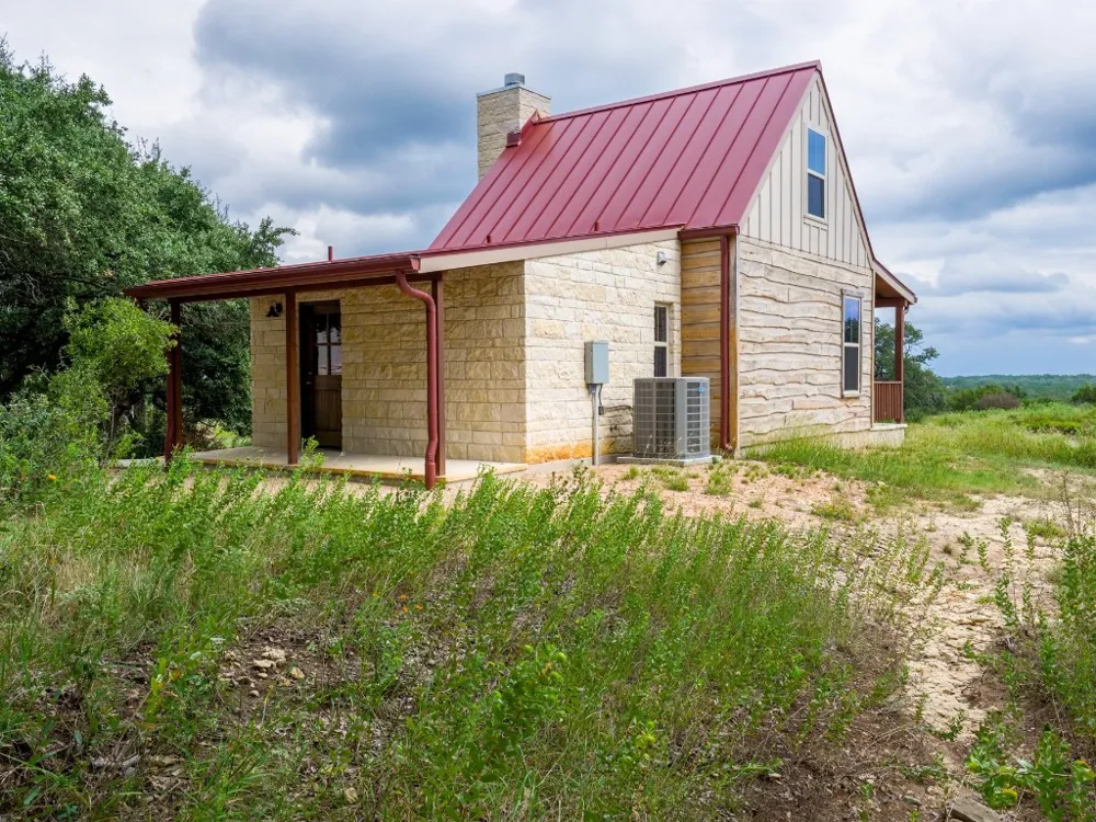529 Vista Ridge Round Mountain, TX 78663