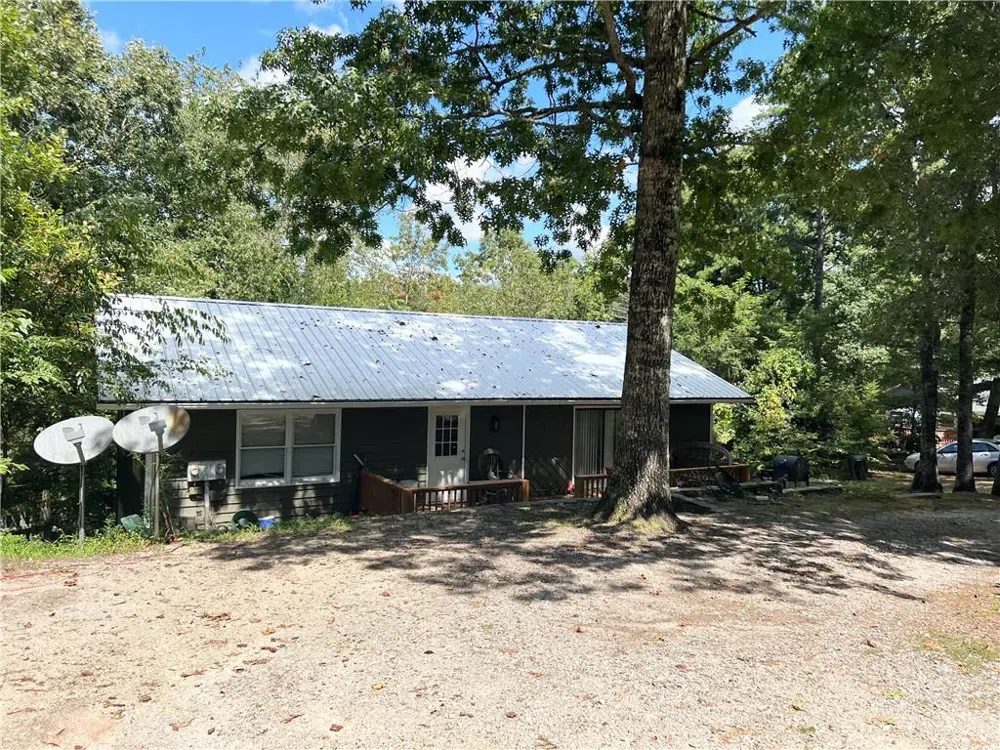 240 Varnes Lane Lakemont, GA 30552