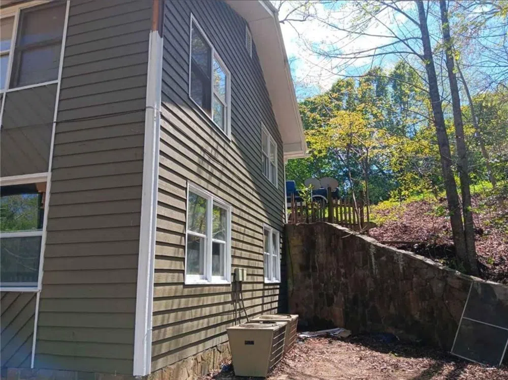 240 Varnes Lane Lakemont, GA 30552