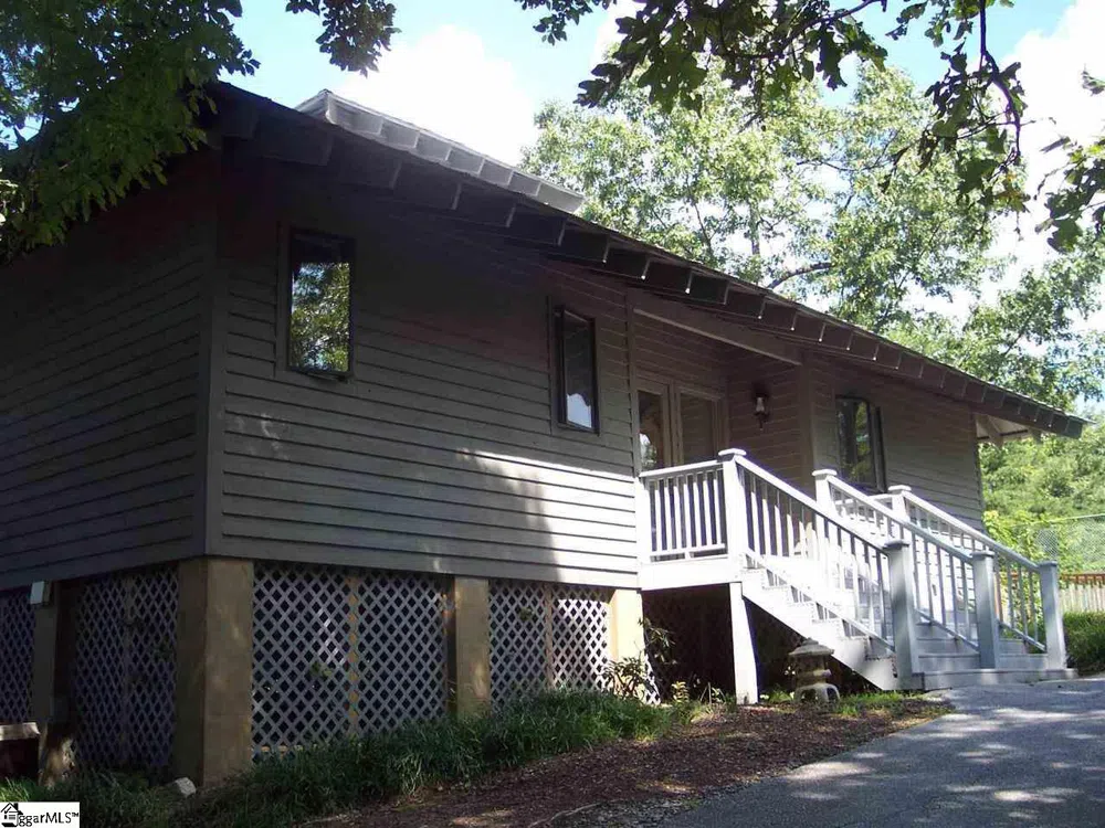 8 Woods Pond Cr Woods Pond Court Cleveland, SC 29635