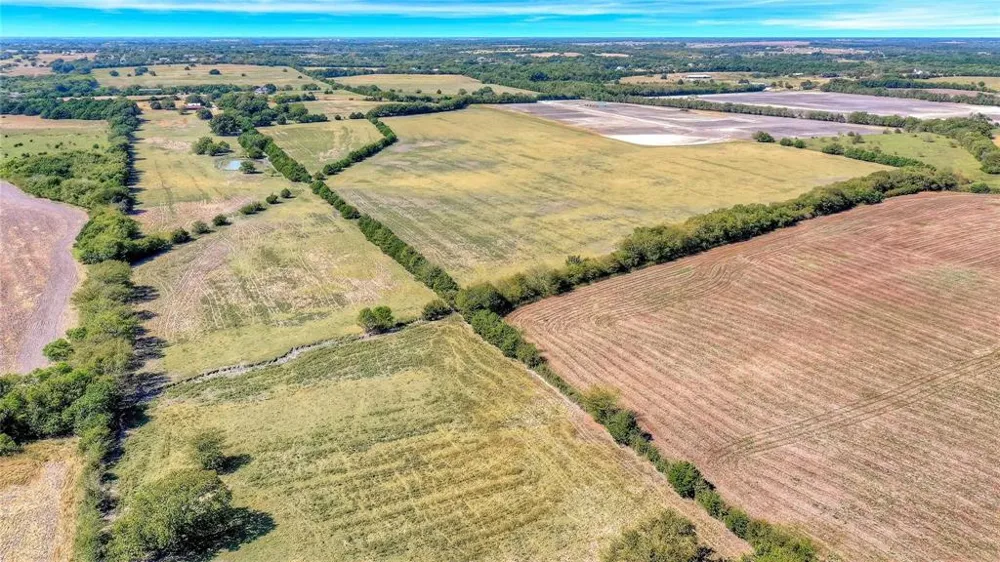 520 Cates Road Van Alstyne, TX 75495