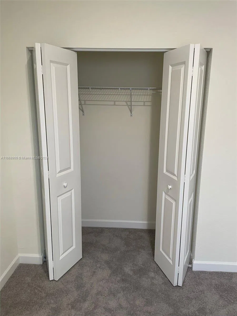 3415 W 112th Ter Hialeah, FL 33018