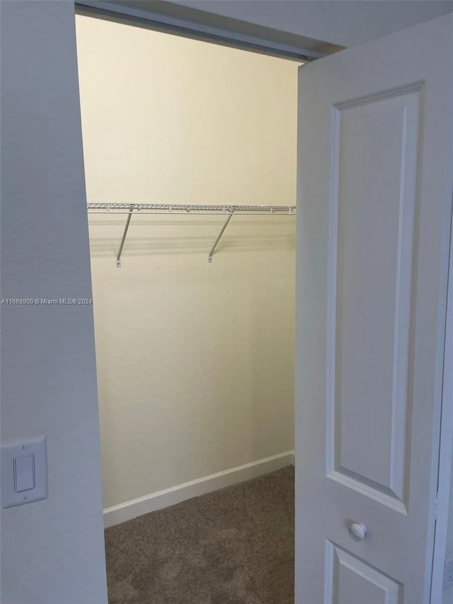 3415 W 112th Ter Hialeah, FL 33018