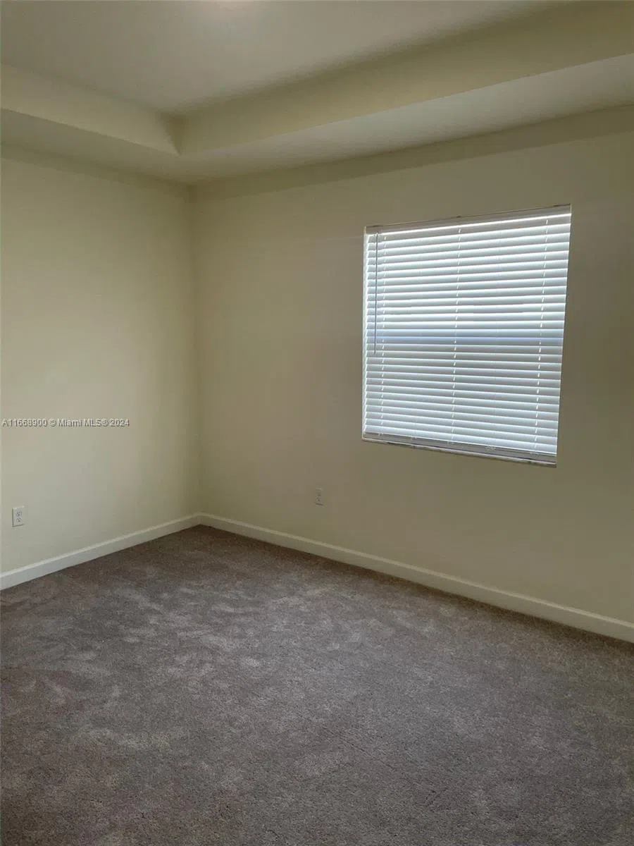 3415 W 112th Ter Hialeah, FL 33018