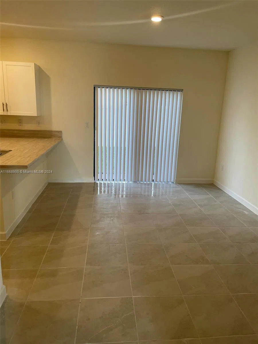 3415 W 112th Ter Hialeah, FL 33018