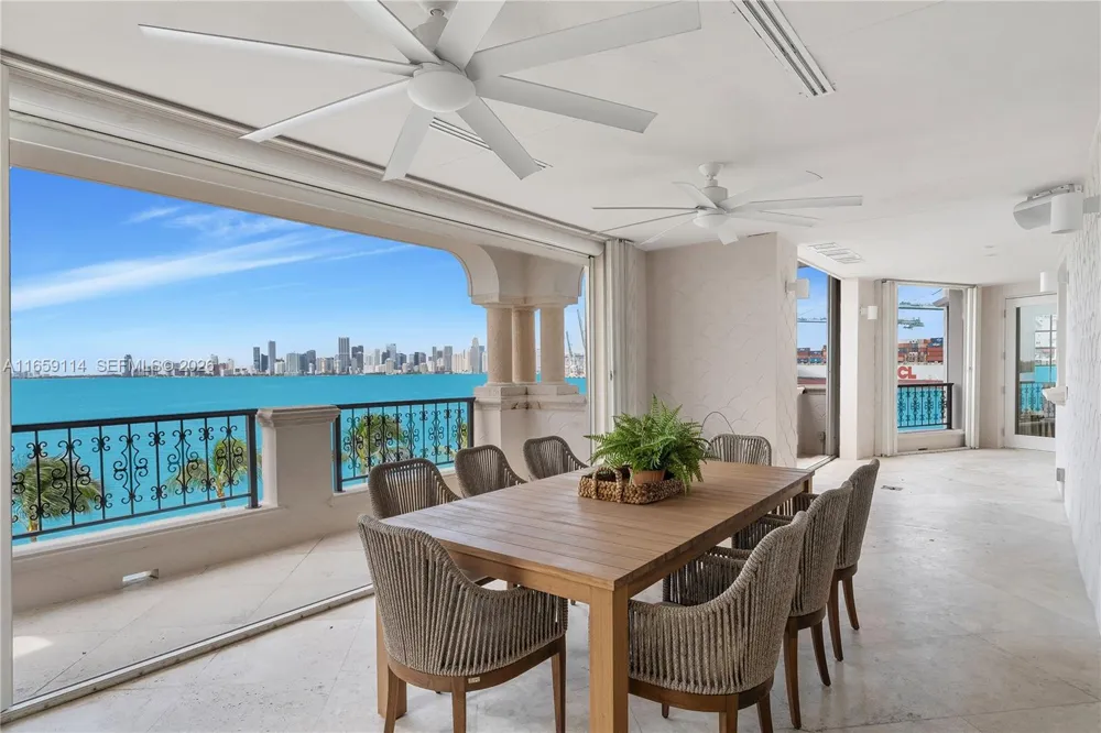5242 Fisher Island Dr #5242 Miami Beach, FL 33109