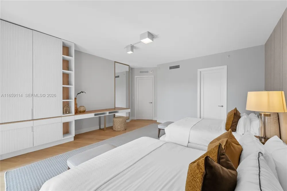 5242 Fisher Island Dr #5242 Miami Beach, FL 33109
