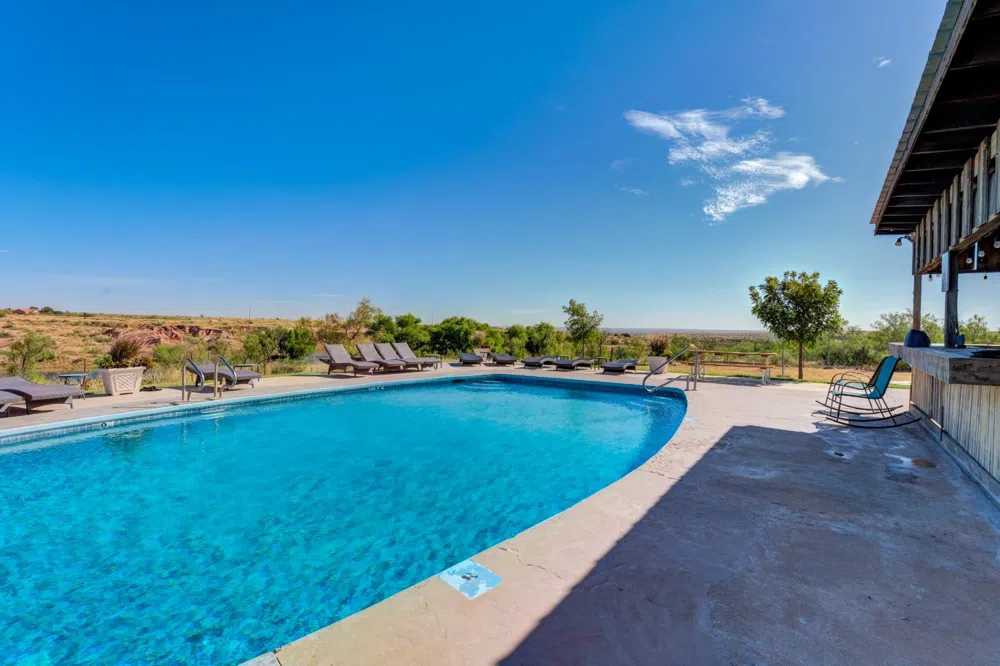 325 Sand Creek Southland, TX 79364