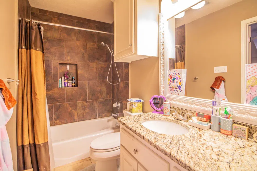 7910 County Road 7700 Wolfforth, TX 79382